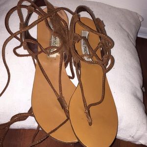 Steve Madden thong lace up sandal